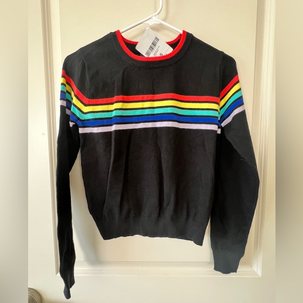 Forever 21 Women’s Black striped Sweater. Size Small. NWT.